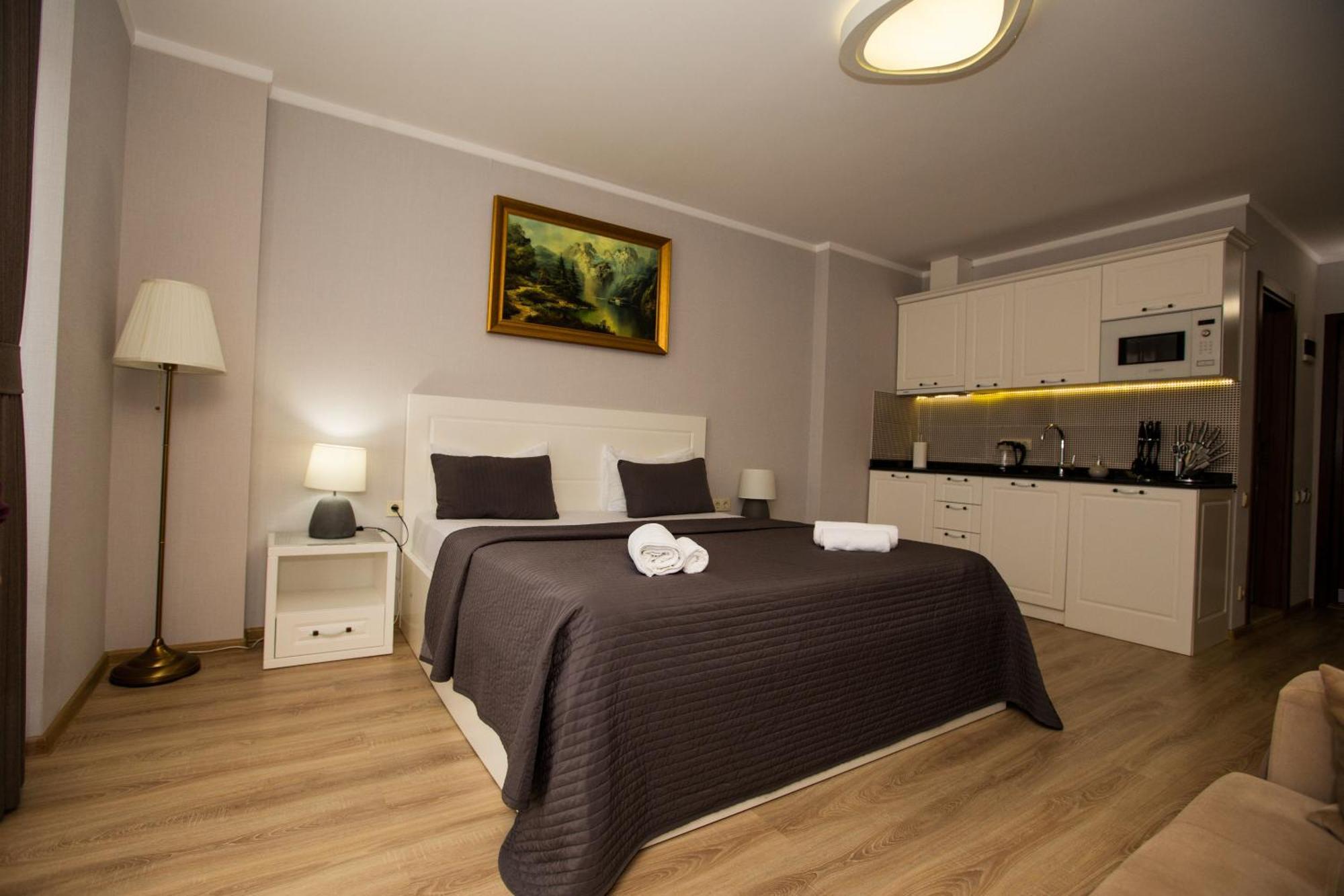 Panorama Sea Tower Aparthotel Batumi Exterior photo