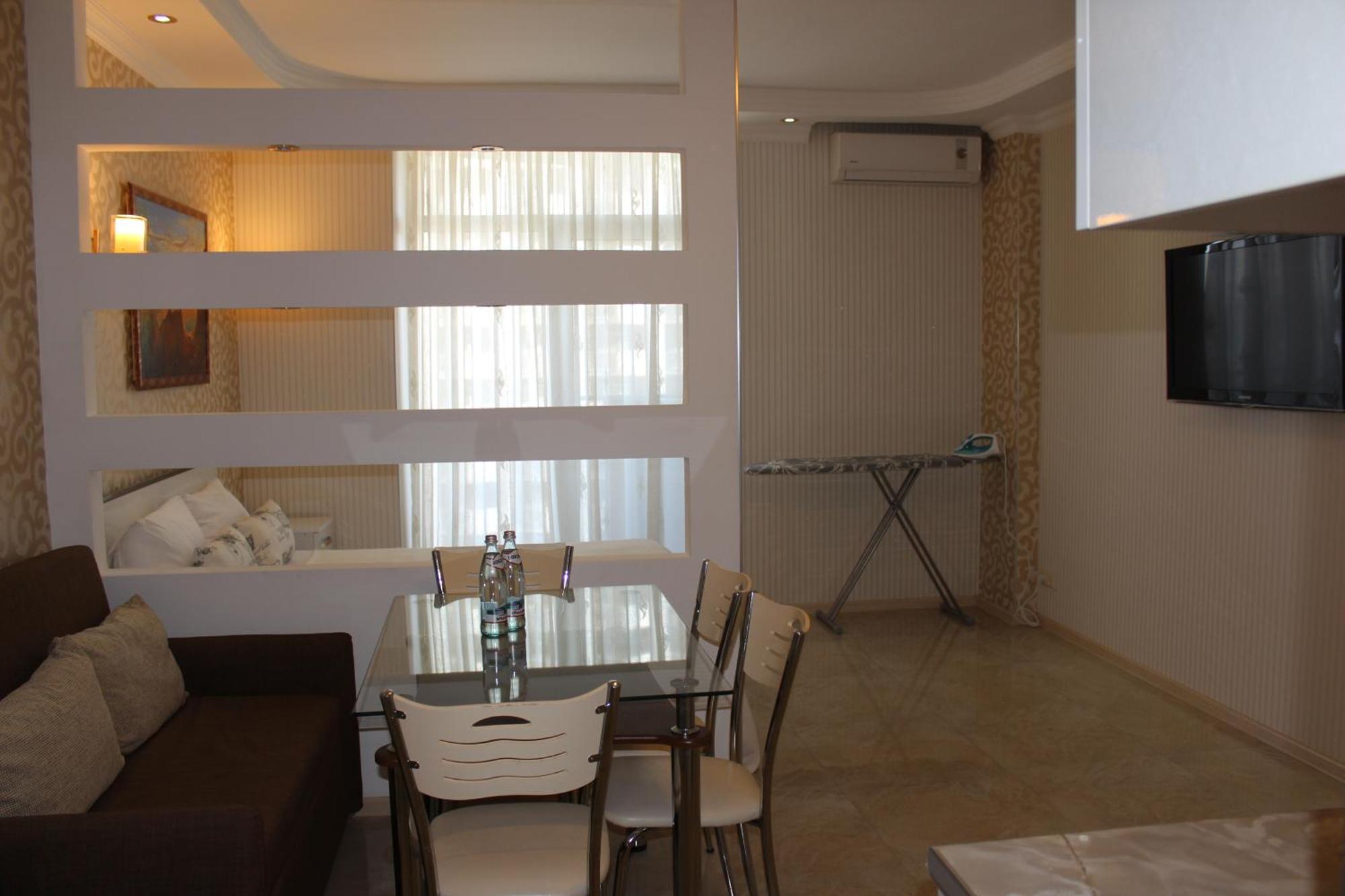 Panorama Sea Tower Aparthotel Batumi Exterior photo